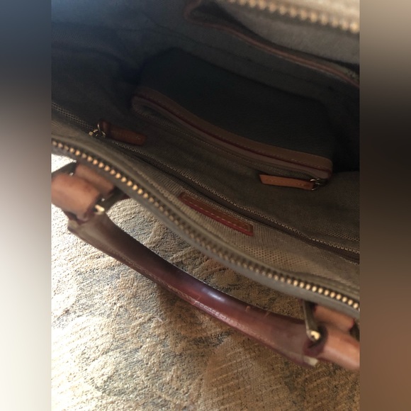 Dooney and Bourke bag - Picture 7 of 8